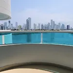 Live Stay - Torres del Lago